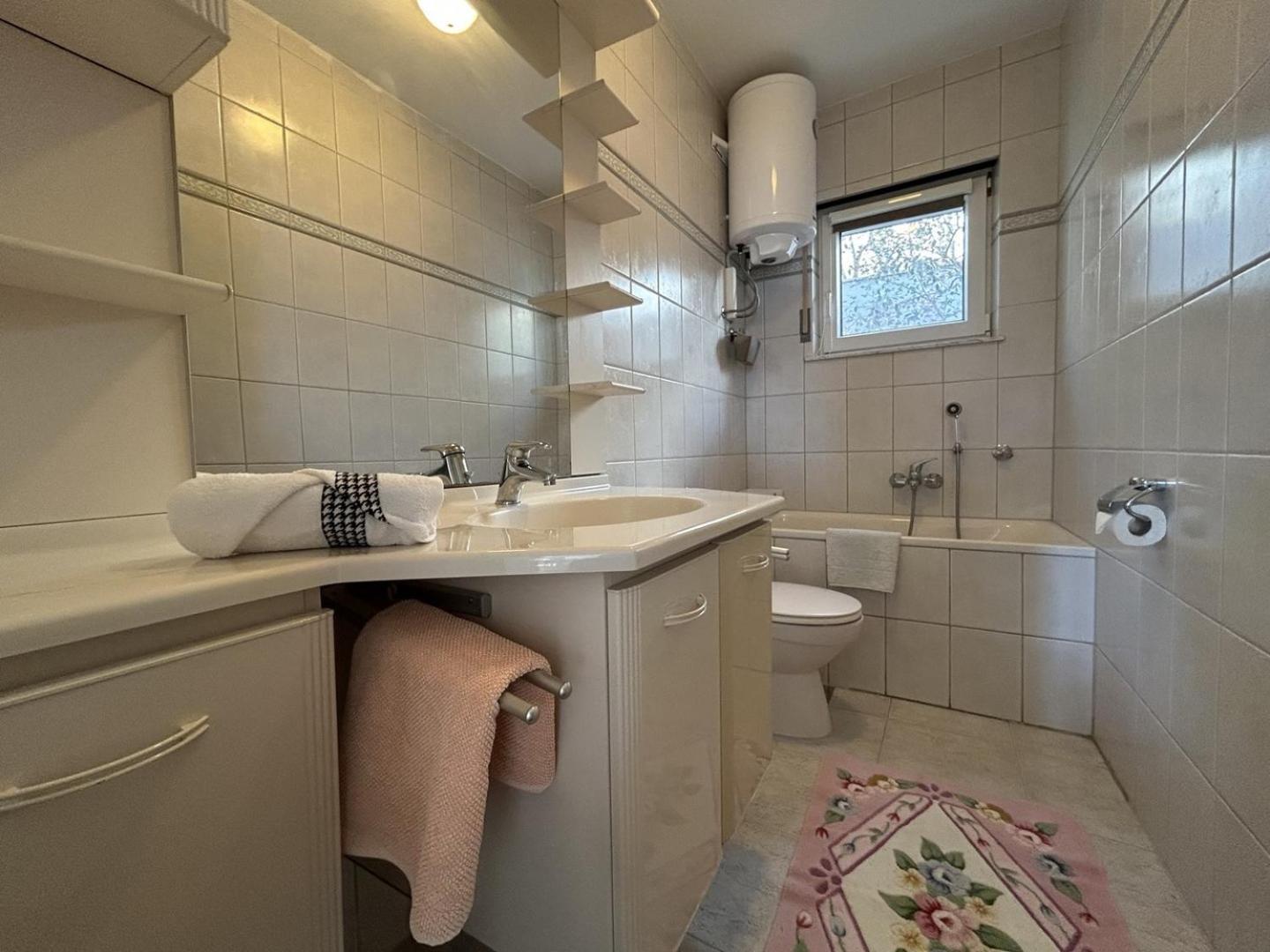 Azure Apartments By The Sea Near City Omiš Εξωτερικό φωτογραφία