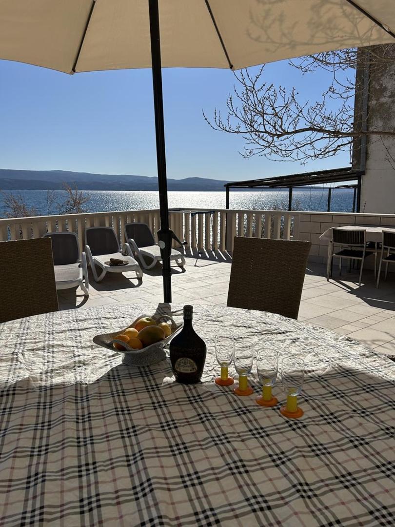 Azure Apartments By The Sea Near City Omiš Εξωτερικό φωτογραφία